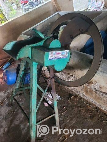 ঘাস কাটা মেসিন