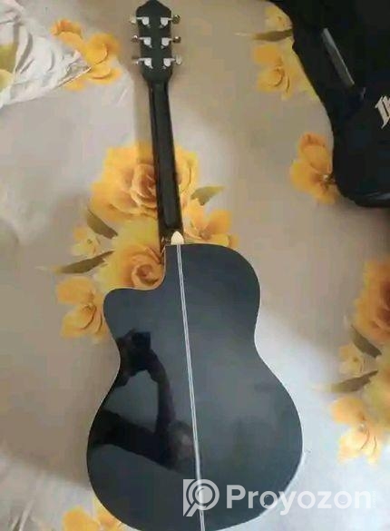 গিটার বিক্রি করা হবে