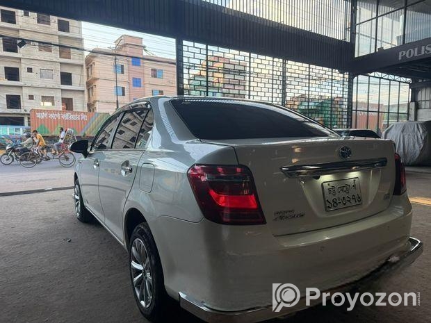 Toyota Axio . 2017