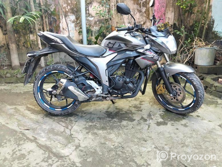 Suzuki Gixxer Monotone . 2021