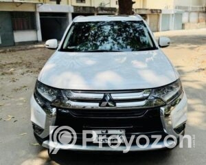 fitted-18_2025-11-10_09-47-17