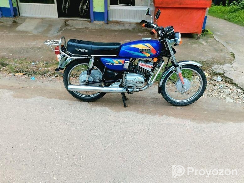 Yamaha RX 2002