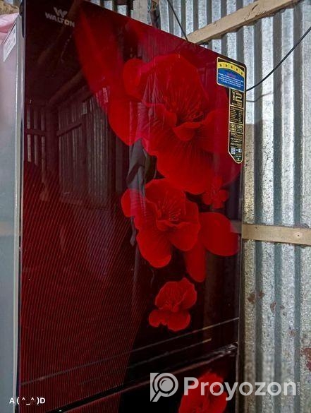 ফ্রেশ কন্ডিশন ব্যবহৃত ফ্রিজ ১০ বছরের গ্যারান্টি সহ বিক্রি হবে।