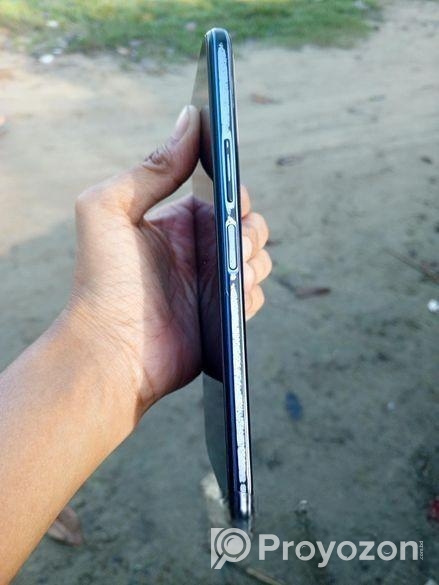 Vivo Y21 . (Used)