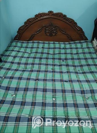 কিং সাইজের বিছানা