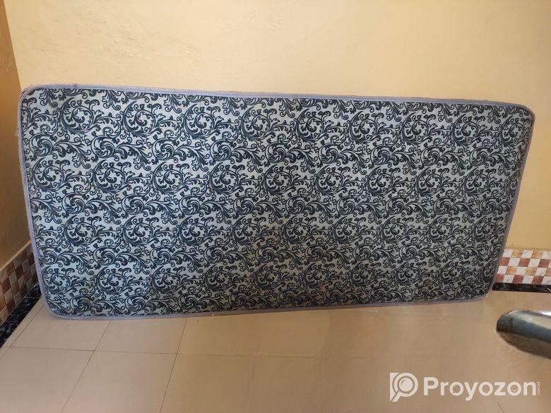 সিঙ্গেল মেট্রেস