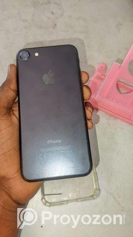 Apple iPhone 7 128GB (Used)