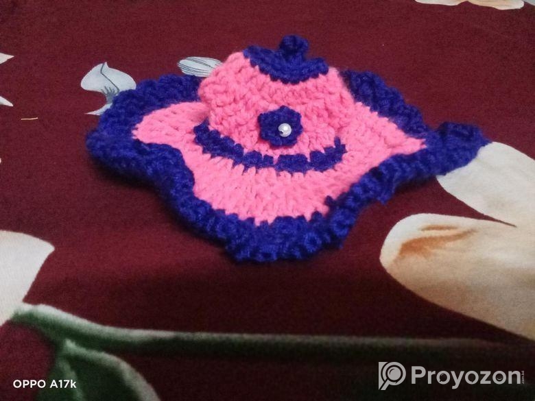 উলের তৈরি ঠাকুরের জামা।