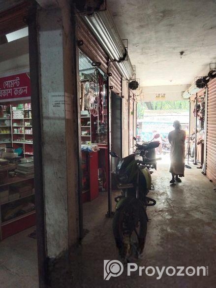 কসমেটিকস মালামাল, ডেকোরেশন ও পজিশন সহ দোকান বিক্রয় করা ইইবে।