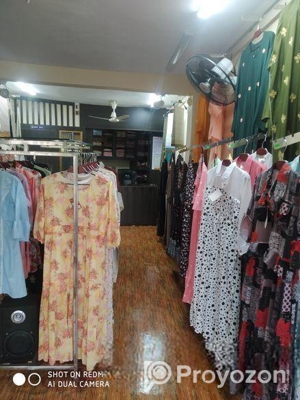 দোকানের সকল মালামাল বিক্রয় করা হবে