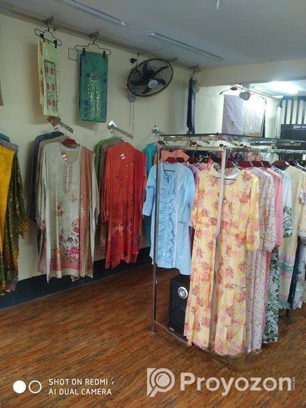 দোকানের সকল মালামাল বিক্রয় করা হবে