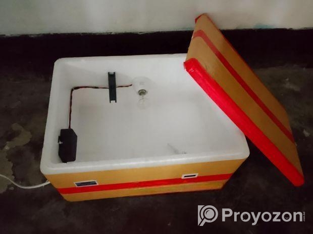 ডিম ফোটানোর মেশিন