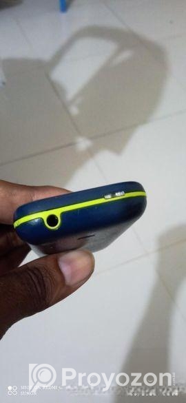 Samsung Guru Music 2 . (Used)