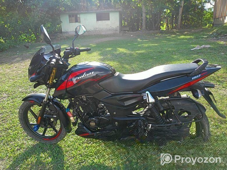 Bajaj Pulsar 150 . 2023