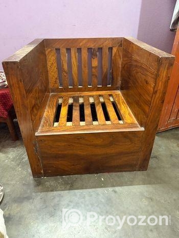 সেগুন কাঠের সোফা