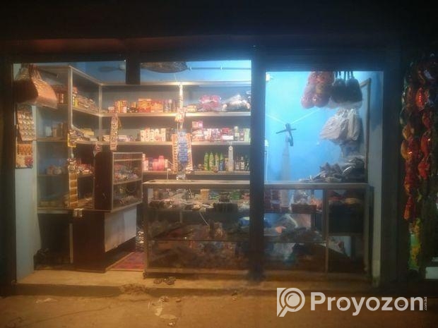 কসমেটিক্স দোকানের ডিসপ্লে-রেক ও মালামাল সহ