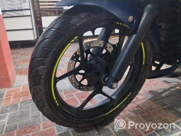 Suzuki Gixxer ABS . 2024