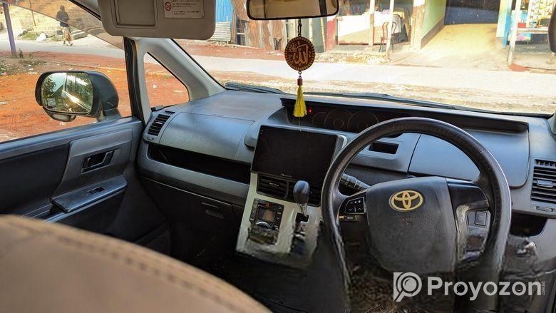 Toyota Noah Noah2010smart 2010