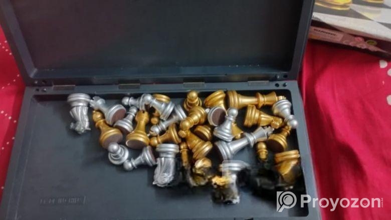 Magnetic Chess Board