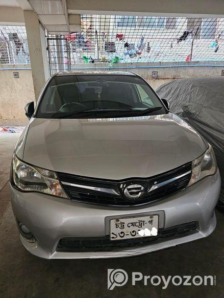 Toyota Fielder 2012