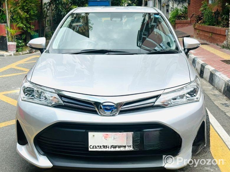 Toyota Axio HV, Grade-4, Silver 2018