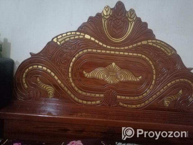 মালয়েশিয়ান কাঠের খাট