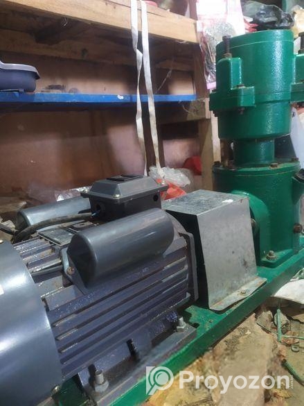 মাছ মুরগির খাদ্যের মেশিন বিক্রি হবে