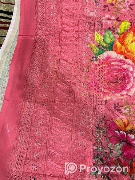 পাইকারি এবং খুচরা স্বল্প মূল্যে থ্রি-পিস বিক্রি করা হয়