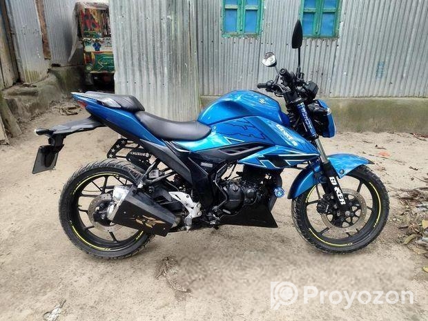Suzuki Gixxer . 2023
