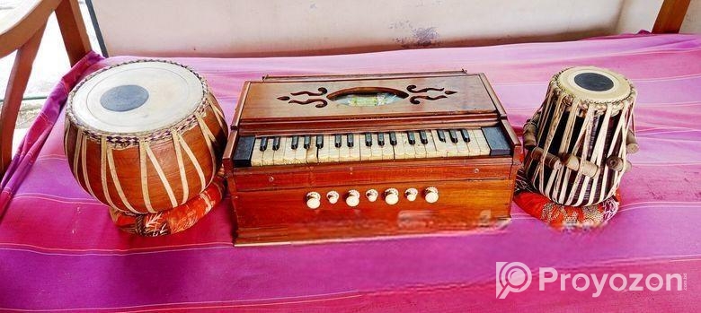 হারমনি, ডুগি ও তবলা সম্পূর্ণ সচল অবস্থায় বিক্রয় করা হবে