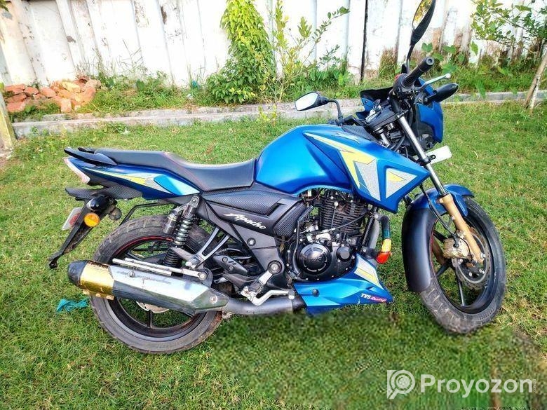TVS Apache RTR . 2024