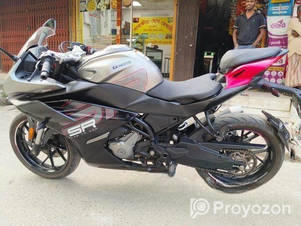 CFMOTO 300SR 2025