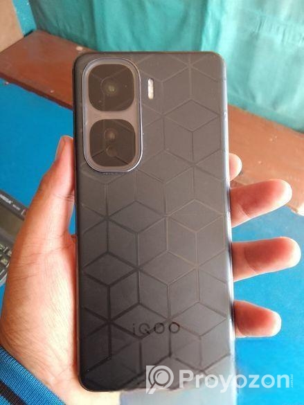 Vivo iQOO Neo 9 Pro New 10