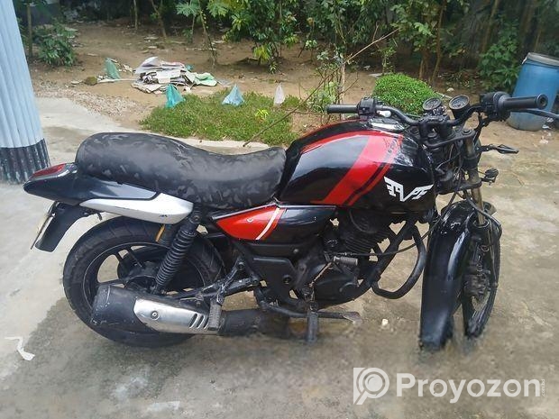 Bajaj V15 . 2017