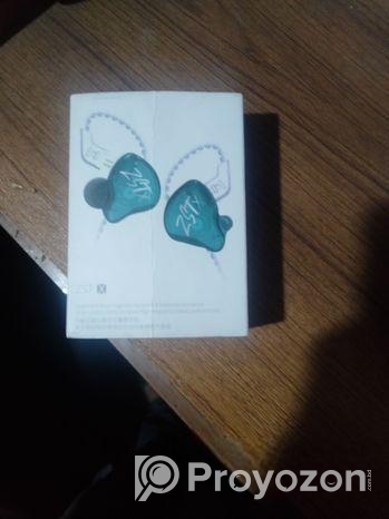 Drivers Headset oise Cancelling Sport Earphones 2PIN Cable KZ ZST