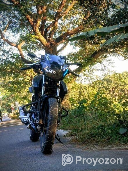 TVS Apache RTR . 2016