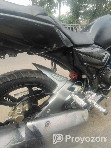 TVS Apache RTR . 2016