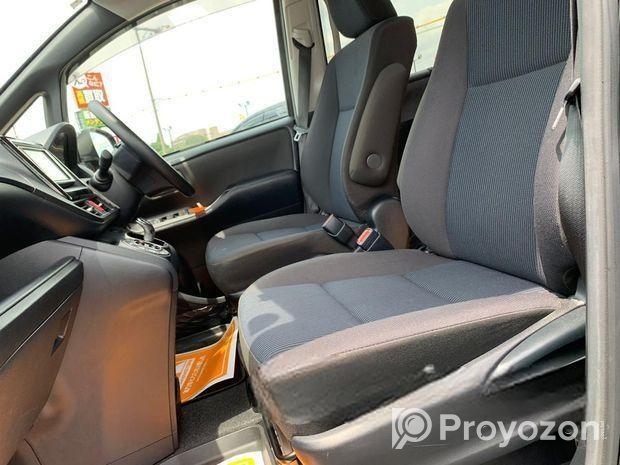 Toyota Noah X HYBRID BLACK 2020