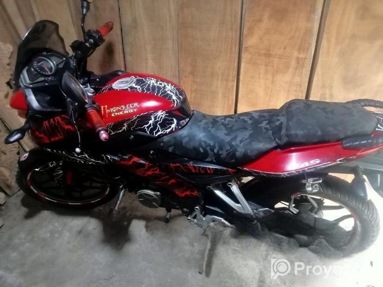 Bajaj Pulsar 150 Motorbik 2026