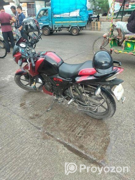 TVS APACHE RTR 150 . 2017