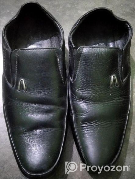 Amaizing Formal Black Leather Shoes(size 40)