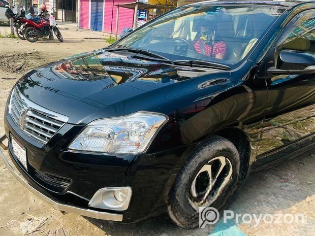 Toyota Premio . 2015
