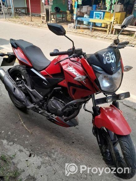 Hero Hunk 150R , 2022