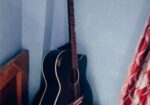 (Signature Guitar) বিক্রি হবে!