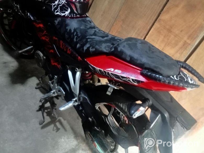 Bajaj Pulsar 150 Motorbik 2026