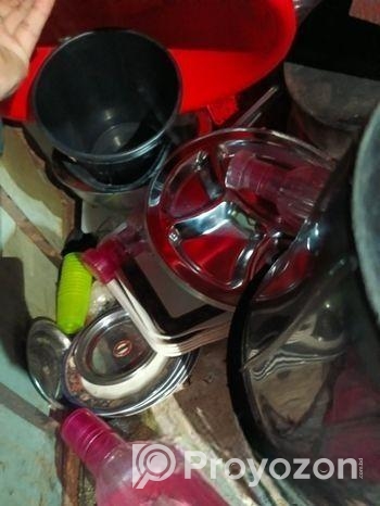 ফাস্টফুড এর জিনিসপত্র