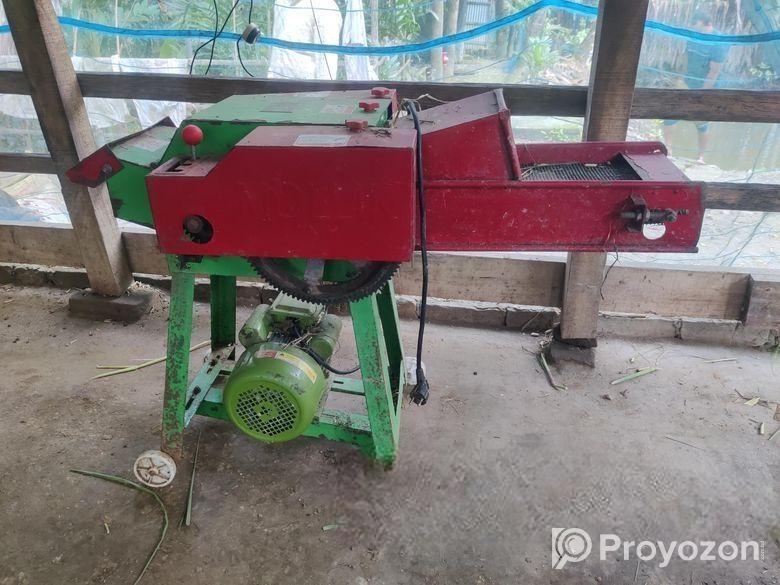 খড় কাটা কটিং গিয়ায় ও কনভেয়া মেশিন