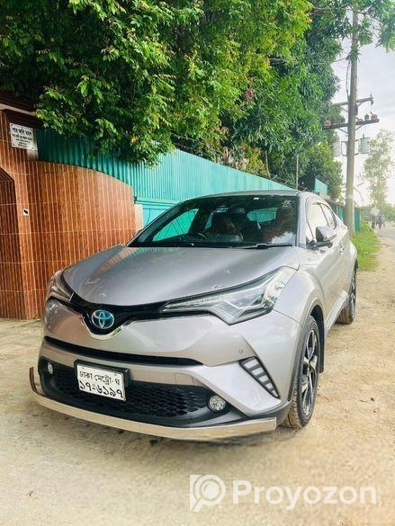 Toyota C-HR HYBRID 2017