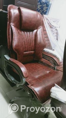 Boss chair (বস চেয়ার)