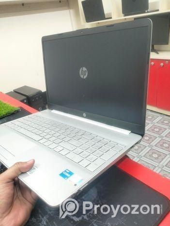 HP Laptop 11 GEN 512 SSD 8 GB RAM FOR SELL